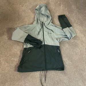 Columbia Two-Tone Hooded Windbreaker Jacket - Light Sage & Forest Green